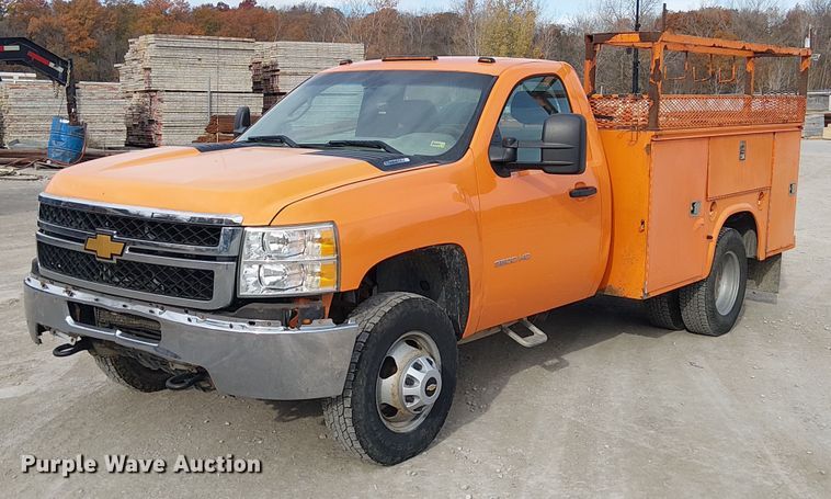 image for item FK0553 2013 Chevrolet Silverado 3500HD utility bed pickup truck