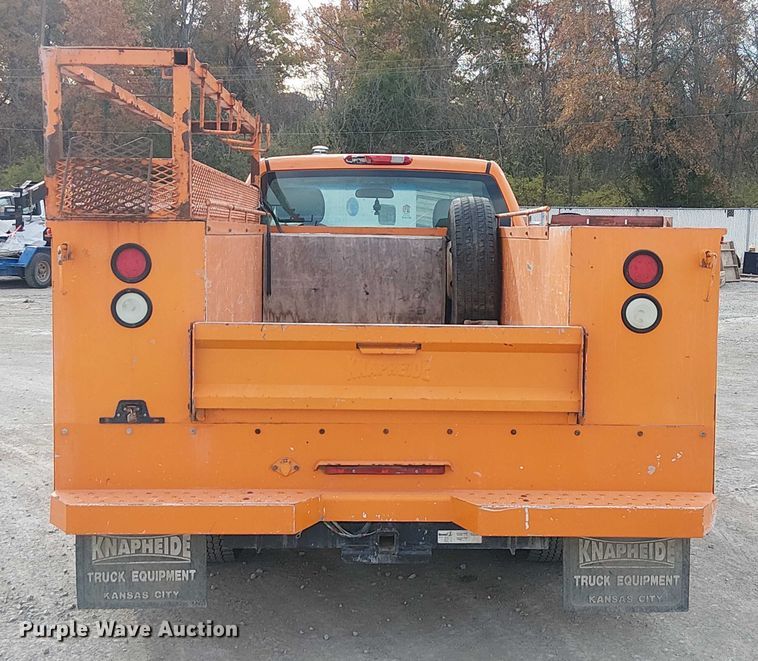 image for item FK0553 2013 Chevrolet Silverado 3500HD utility bed pickup truck