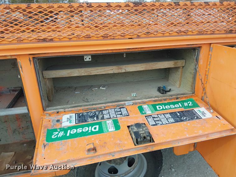 image for item FK0553 2013 Chevrolet Silverado 3500HD utility bed pickup truck