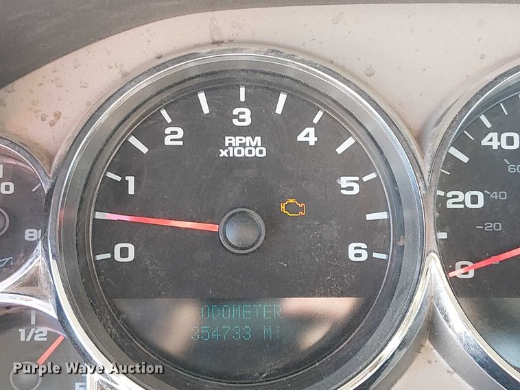 image for item FK0553 2013 Chevrolet Silverado 3500HD utility bed pickup truck