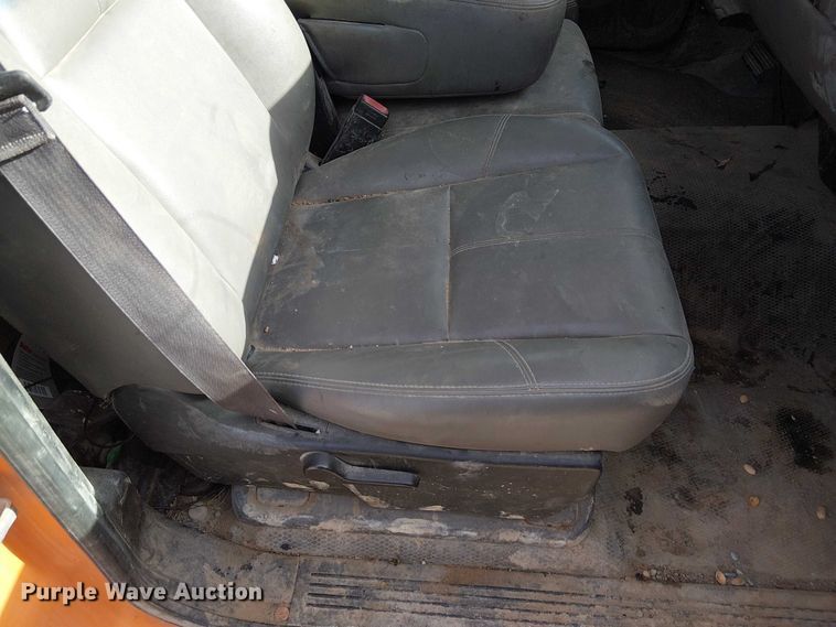 image for item FK0553 2013 Chevrolet Silverado 3500HD utility bed pickup truck