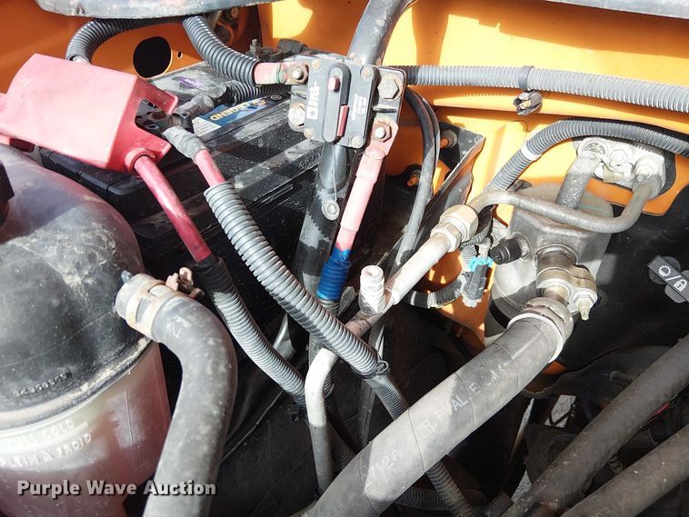 image for item FK0553 2013 Chevrolet Silverado 3500HD utility bed pickup truck