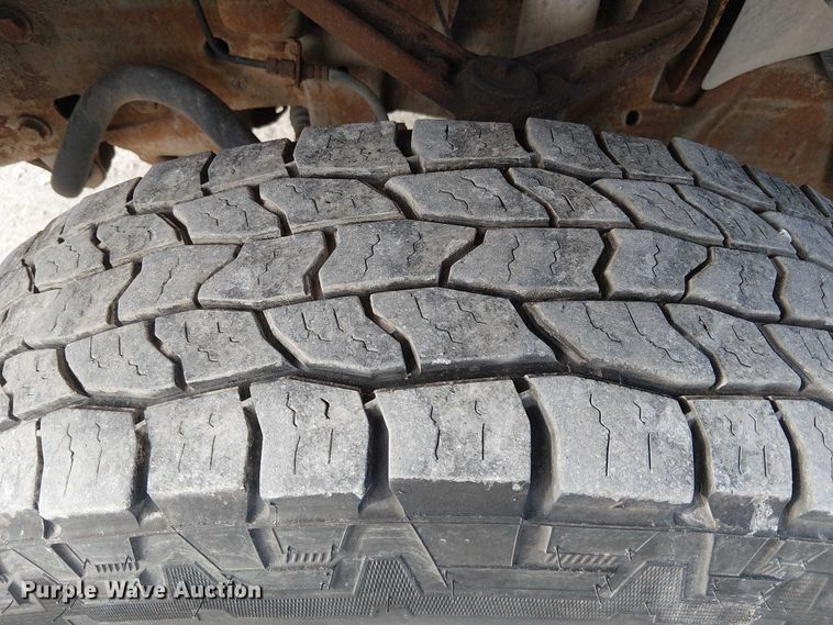 image for item FK0553 2013 Chevrolet Silverado 3500HD utility bed pickup truck