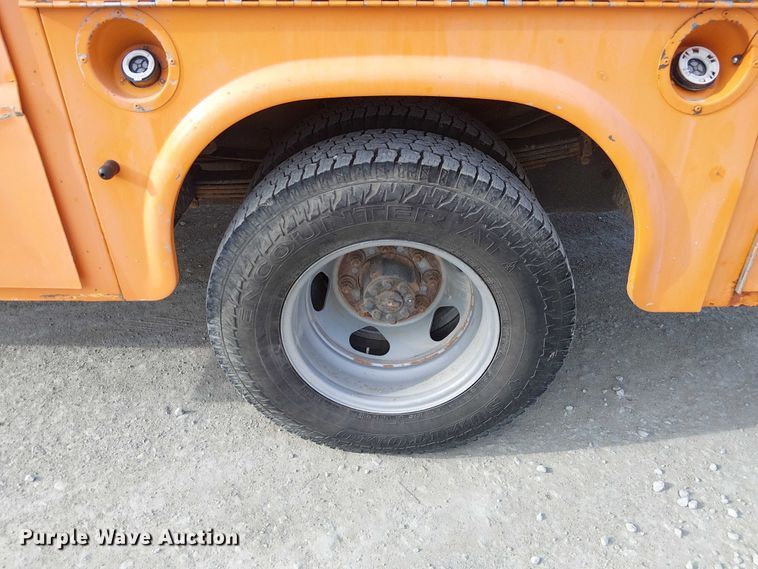 image for item FK0553 2013 Chevrolet Silverado 3500HD utility bed pickup truck