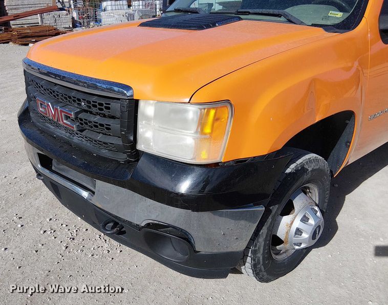 image for item FK0554 2011 GMC  Sierra 3500HD utility bed pickup truck