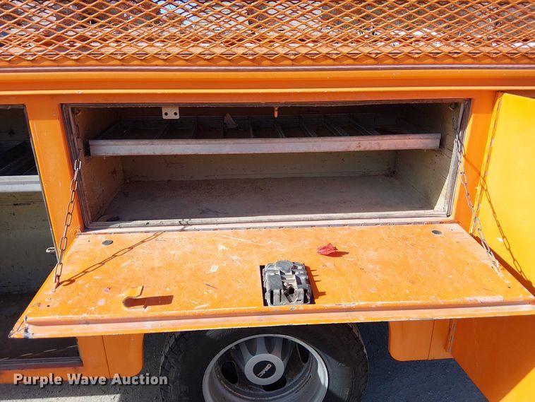 image for item FK0554 2011 GMC  Sierra 3500HD utility bed pickup truck