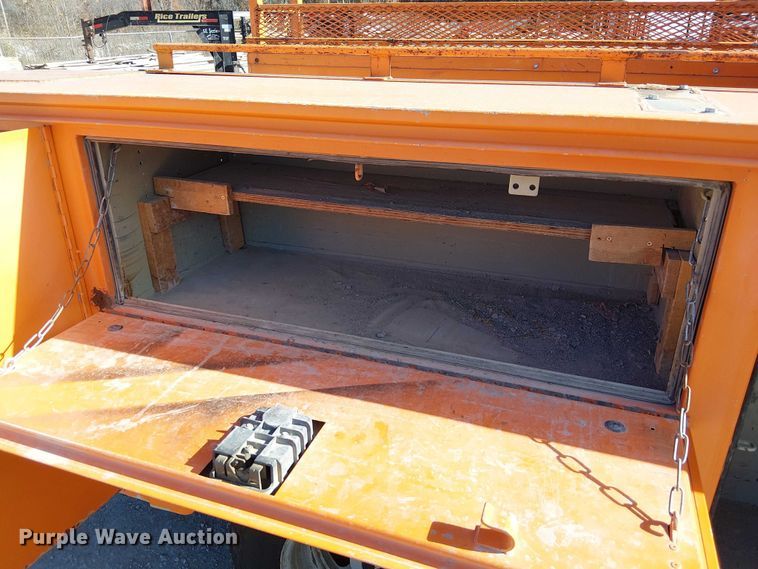 image for item FK0554 2011 GMC  Sierra 3500HD utility bed pickup truck