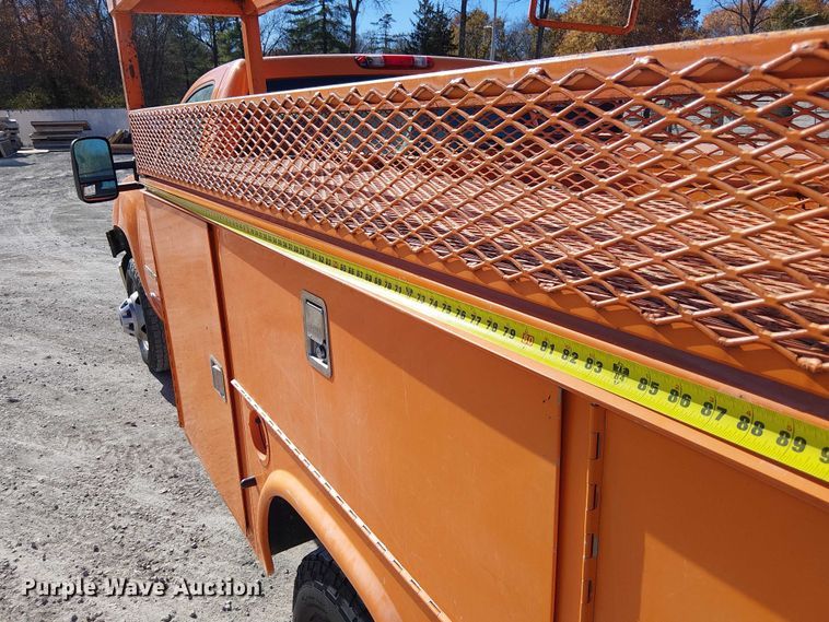 image for item FK0554 2011 GMC  Sierra 3500HD utility bed pickup truck