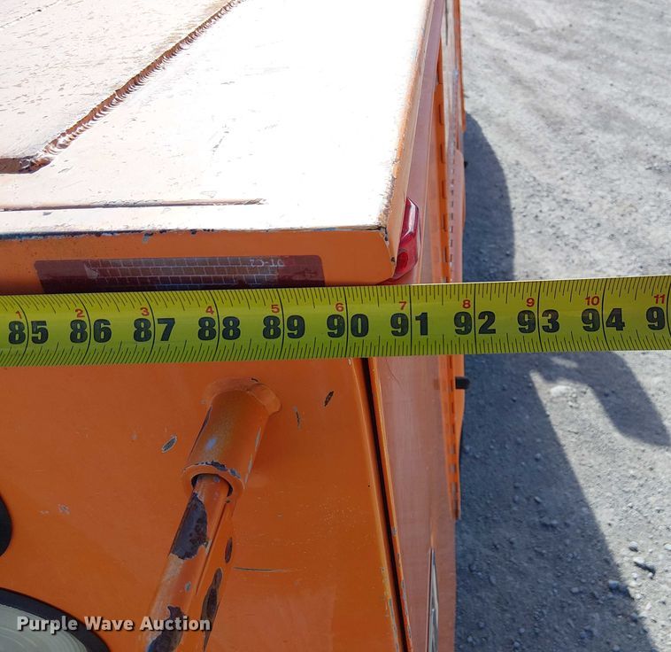 image for item FK0554 2011 GMC  Sierra 3500HD utility bed pickup truck