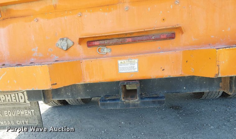 image for item FK0554 2011 GMC  Sierra 3500HD utility bed pickup truck