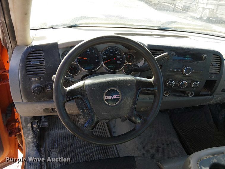 image for item FK0554 2011 GMC  Sierra 3500HD utility bed pickup truck