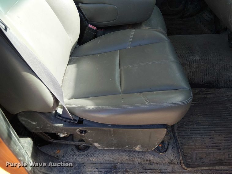 image for item FK0554 2011 GMC  Sierra 3500HD utility bed pickup truck