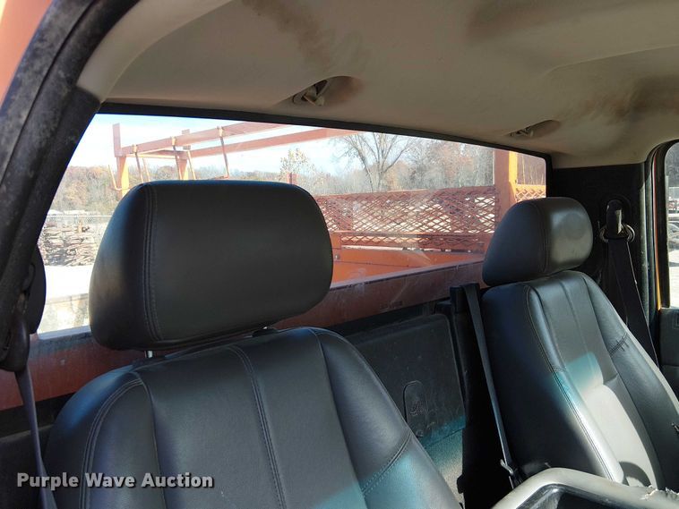 image for item FK0554 2011 GMC  Sierra 3500HD utility bed pickup truck