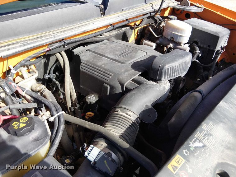 image for item FK0554 2011 GMC  Sierra 3500HD utility bed pickup truck