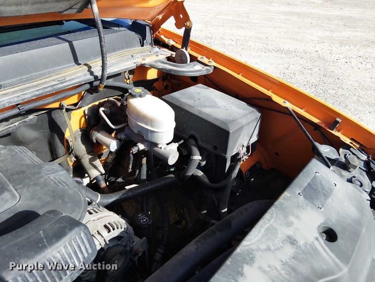 image for item FK0554 2011 GMC  Sierra 3500HD utility bed pickup truck