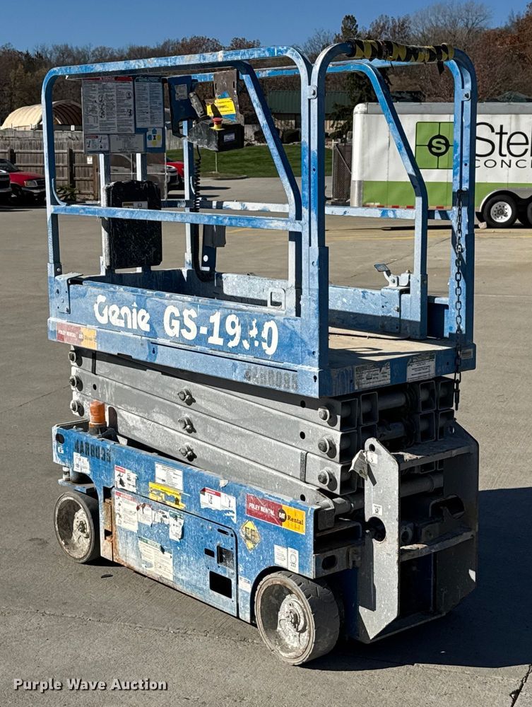 image for item FK0570 Genie GS-1930 scissor lift