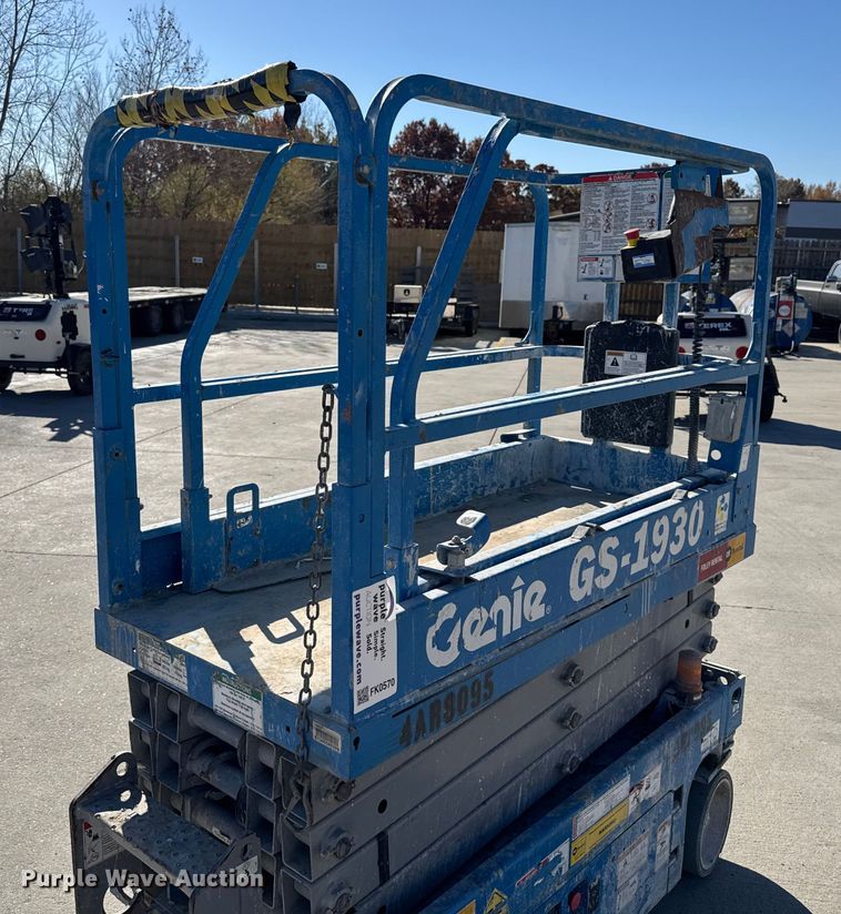 image for item FK0570 Genie GS-1930 scissor lift