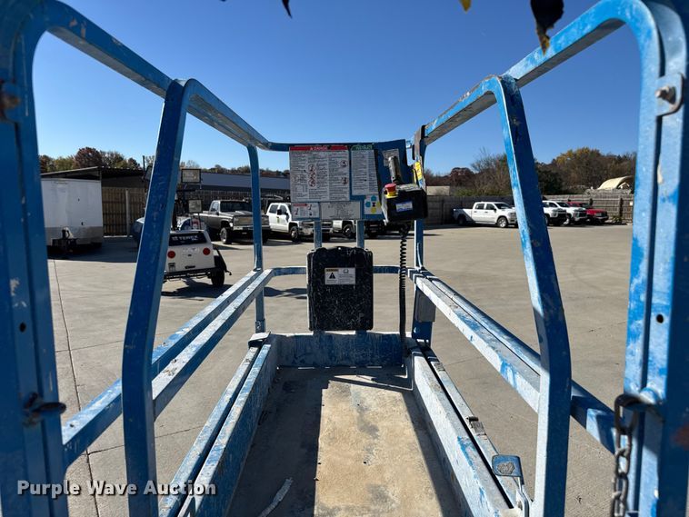 image for item FK0570 Genie GS-1930 scissor lift