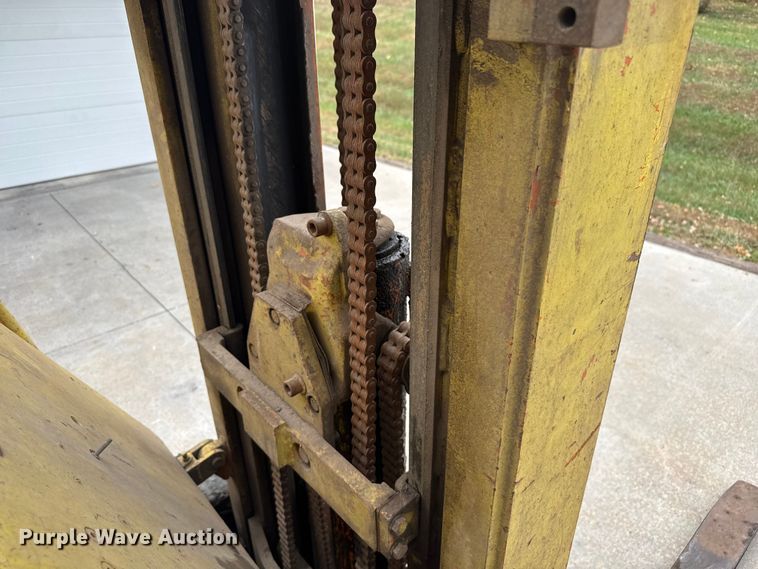 image for item FK0583 Hyster forklift