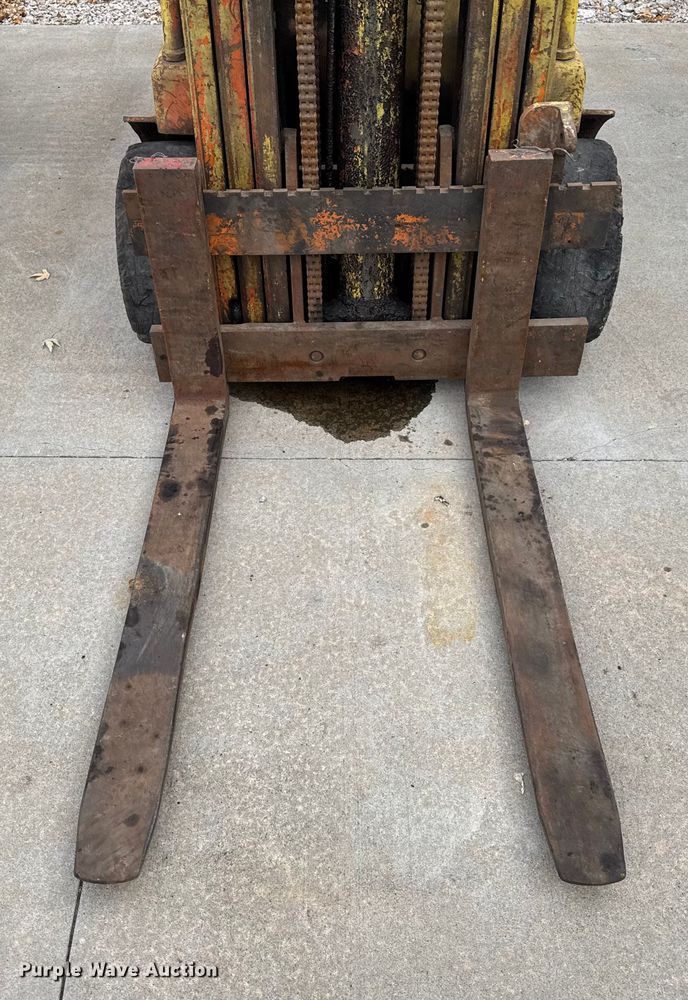 image for item FK0583 Hyster forklift