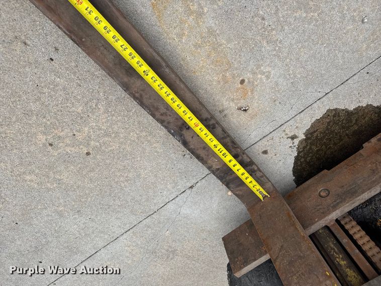 image for item FK0583 Hyster forklift