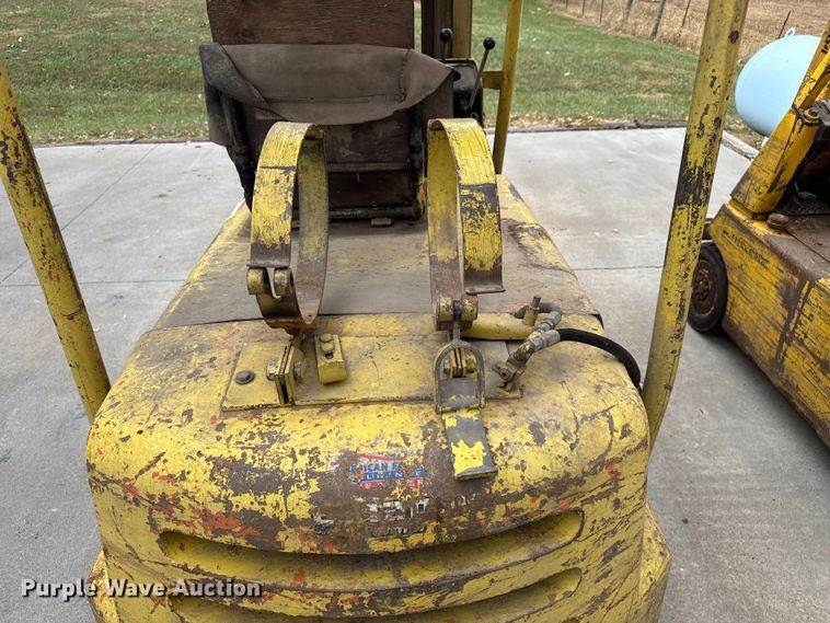 image for item FK0583 Hyster forklift