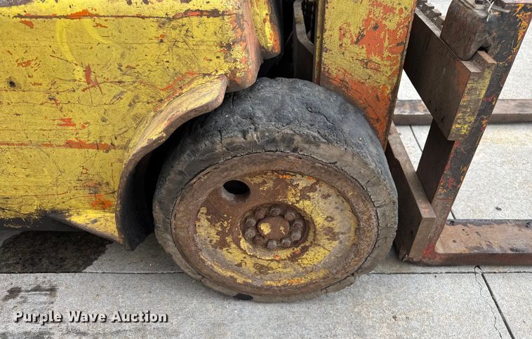 image for item FK0583 Hyster forklift