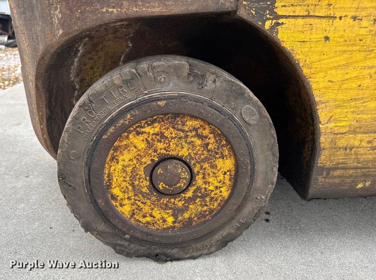 image for item FK0584 Hyster forklift