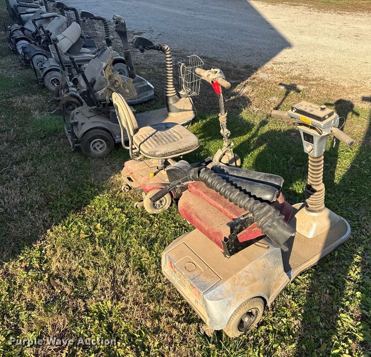 image for item FK0604 (12) mobility scooters