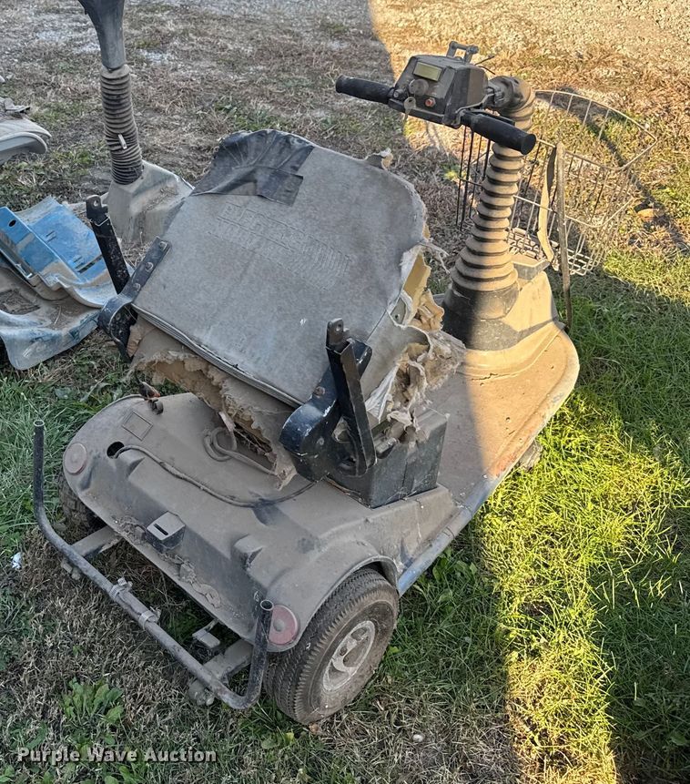 image for item FK0604 (12) mobility scooters