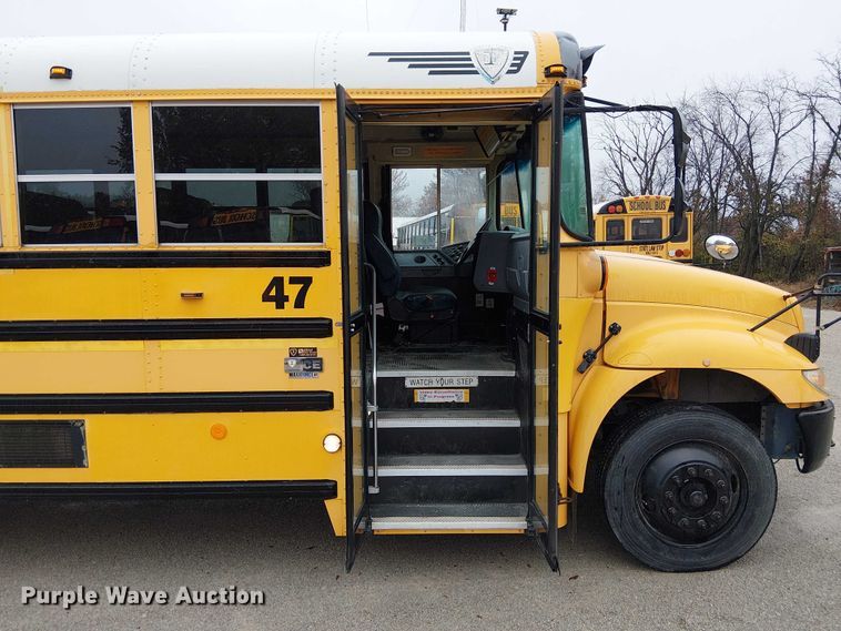 image for item FK0689 2011 IC PB105 school bus