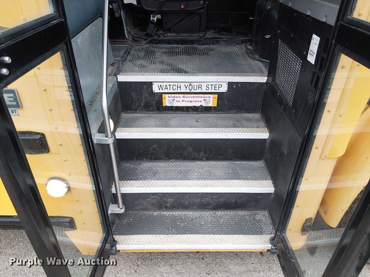 image for item FK0689 2011 IC PB105 school bus