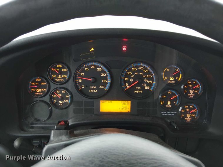 image for item FK0689 2011 IC PB105 school bus