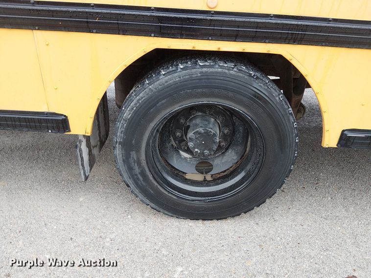 image for item FK0689 2011 IC PB105 school bus