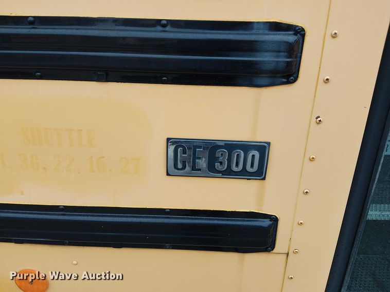 image for item FK0690 2007 IC PB105 school bus