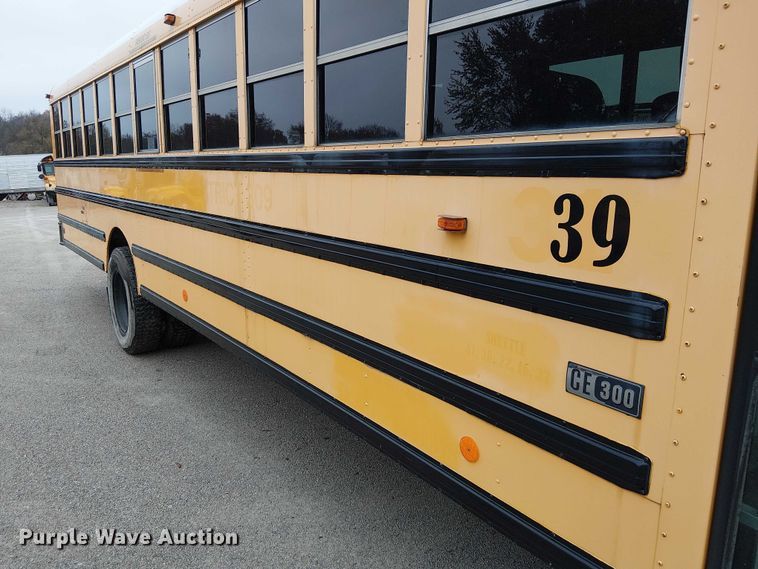 image for item FK0690 2007 IC PB105 school bus