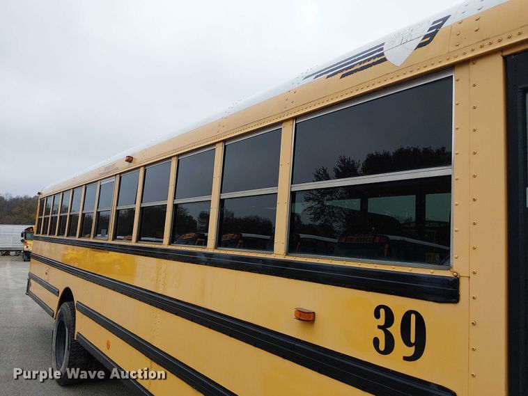 image for item FK0690 2007 IC PB105 school bus