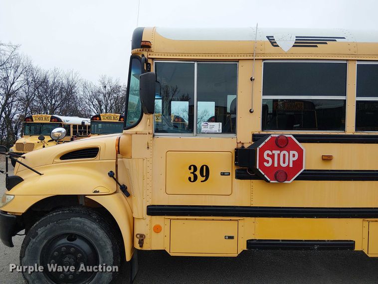 image for item FK0690 2007 IC PB105 school bus