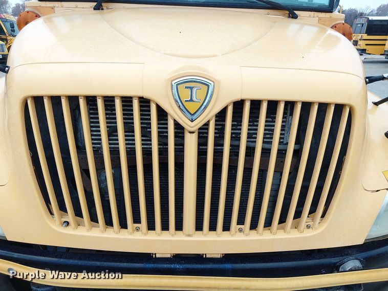 image for item FK0690 2007 IC PB105 school bus