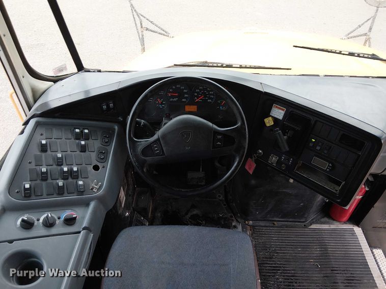 image for item FK0690 2007 IC PB105 school bus