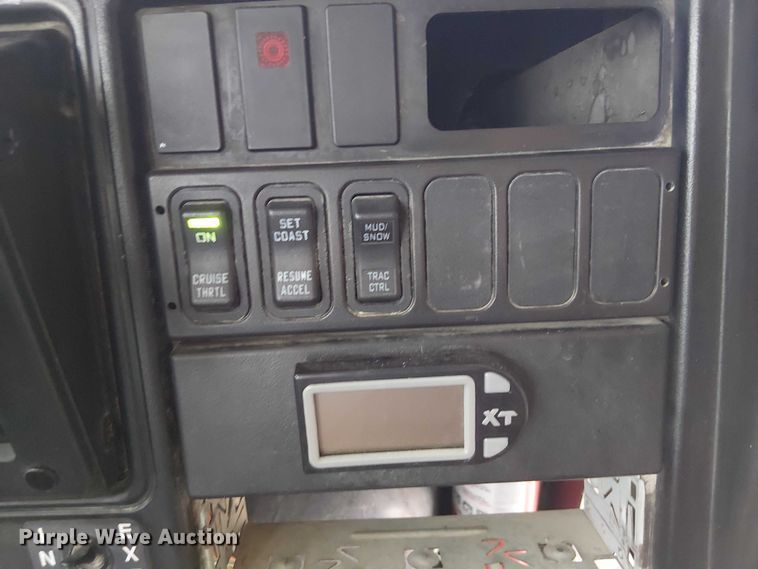 image for item FK0690 2007 IC PB105 school bus