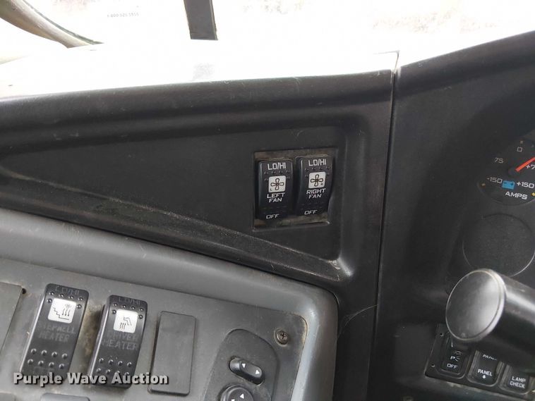 image for item FK0690 2007 IC PB105 school bus