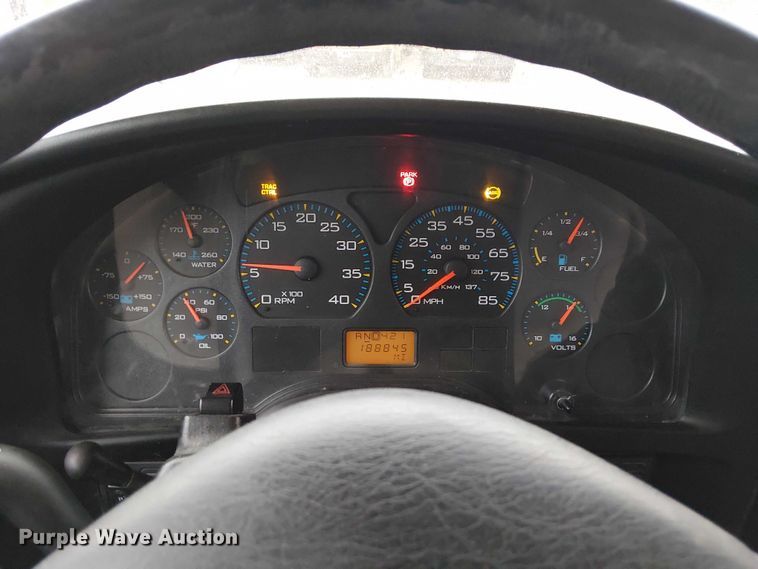 image for item FK0690 2007 IC PB105 school bus