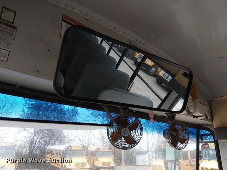 image for item FK0690 2007 IC PB105 school bus