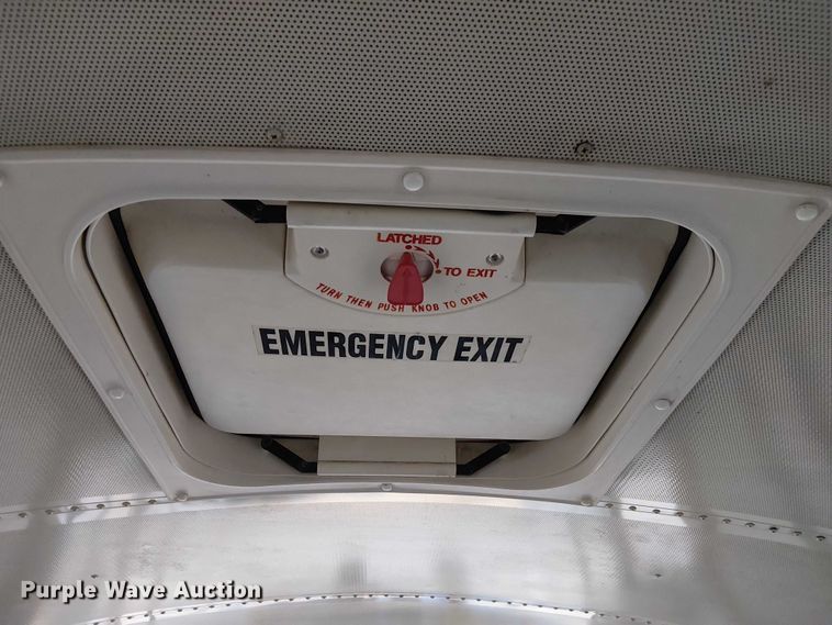 image for item FK0690 2007 IC PB105 school bus