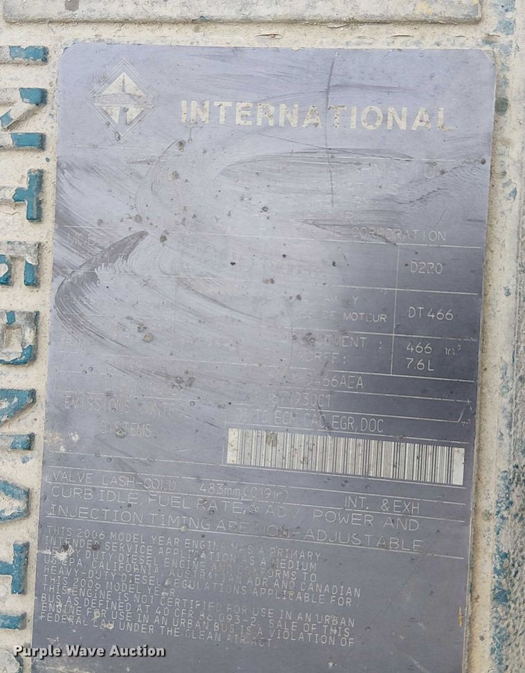 image for item FK0690 2007 IC PB105 school bus