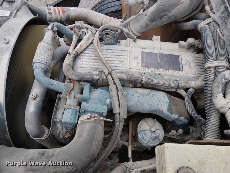 image for item FK0690 2007 IC PB105 school bus