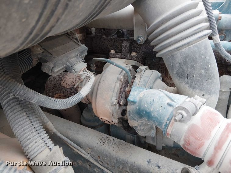 image for item FK0690 2007 IC PB105 school bus