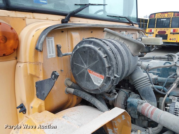 image for item FK0690 2007 IC PB105 school bus