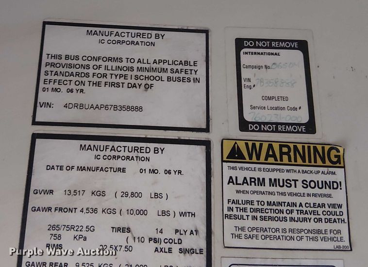 image for item FK0690 2007 IC PB105 school bus